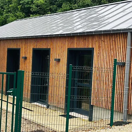 Campsite Ecodomaine Chemins De Traverse *