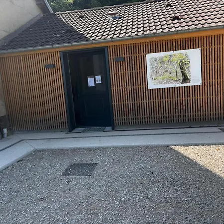 Campsite Ecodomaine Chemins De Traverse *