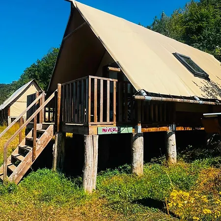 Ecodomaine Chemins De Traverse キャンプ場