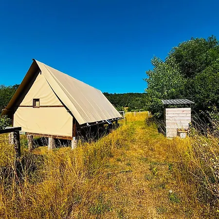 Campsite Ecodomaine Chemins De Traverse Auberive