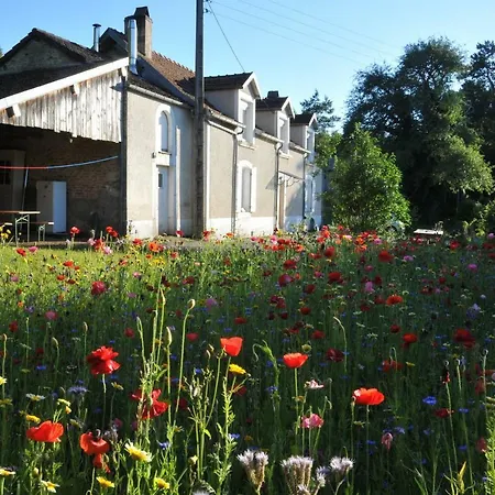 Ecodomaine Chemins De Traverse Kemping Auberive