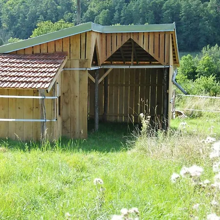 Campsite Ecodomaine Chemins De Traverse *
